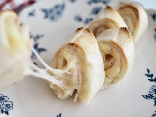 食パンで作る「エピ風パン」のレシピ。ザクふわ食感で子どもも食べやすい！