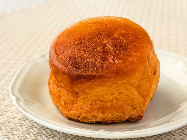 パッケージから取り出した7プレミアム ブリュレデニッシュ カスタード