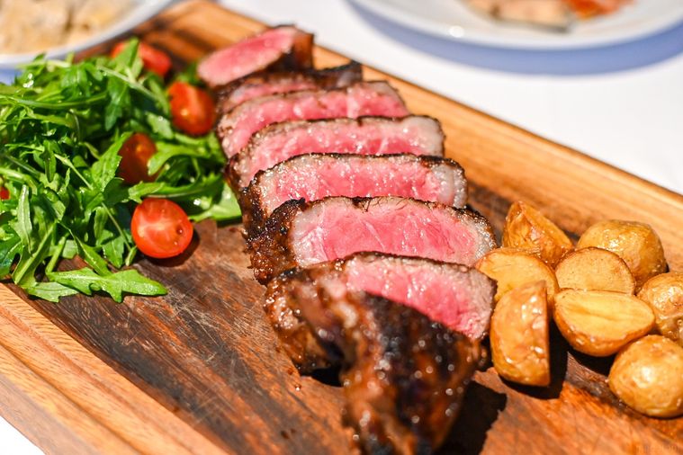 肉料理のアップ