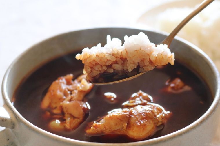 ごはんにカレーがしみている