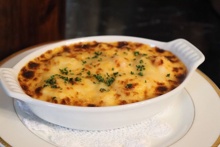 昭和100年記念メニューのシーフードドリア