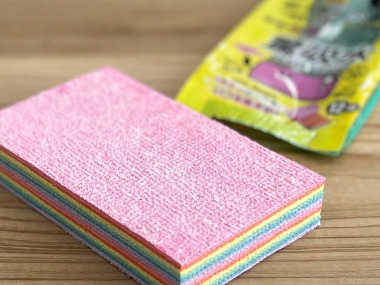 パッケージから出した驚吸水おそうじスポンジ