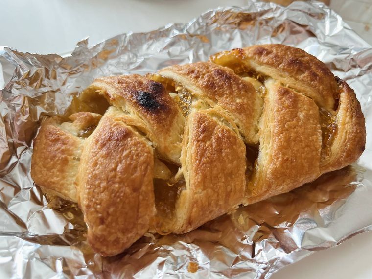 トースターで焼いたアップルシュトルーデル