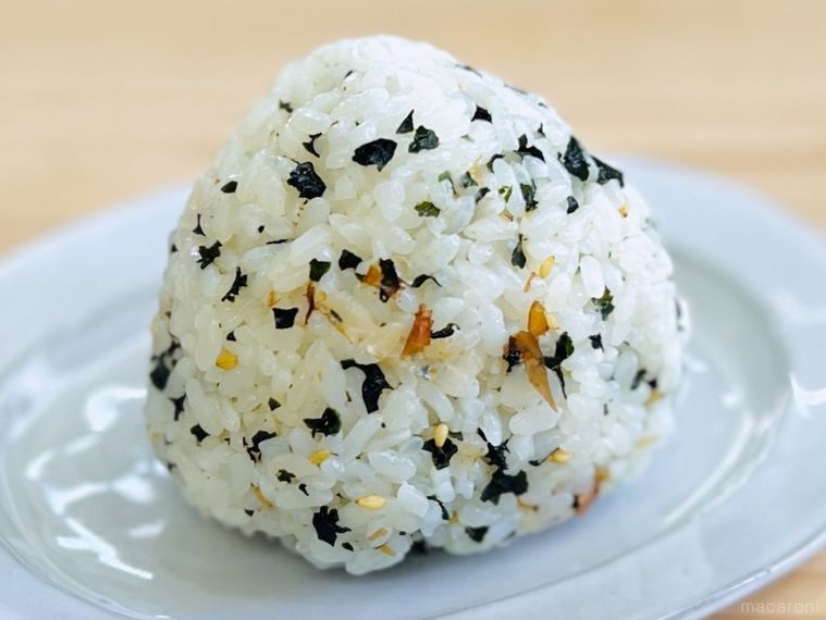 わかめフレークで作ったおにぎり
