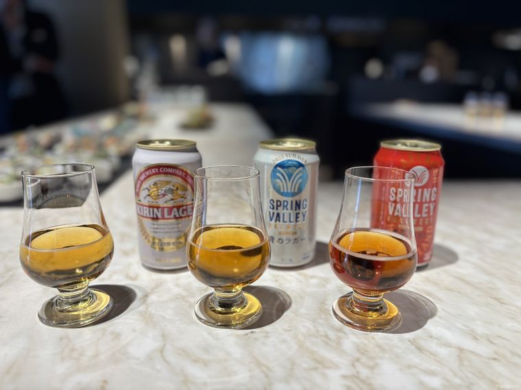 キリンラガーと青のラガー、豊潤ラガー496が並んでいる