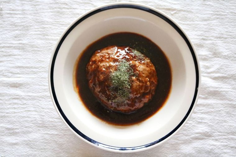 煮込みハンバーグ