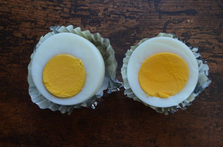 ゆで卵と蒸し卵比較