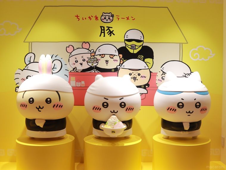 ちいかわラーメン豚の店頭にあるディスプレイ