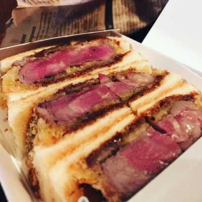 揚げたてジューシー♩大阪「北新地サンド」の絶品カツサンドに舌鼓