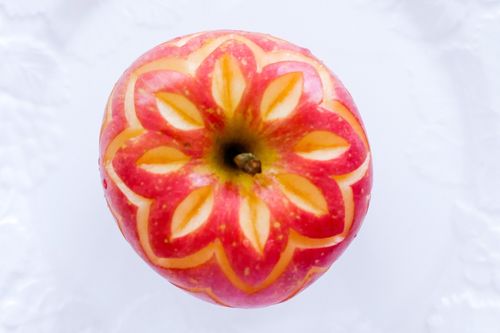 写真映え間違いなし！フルーツカービングのやり方とおすすめデザインを  