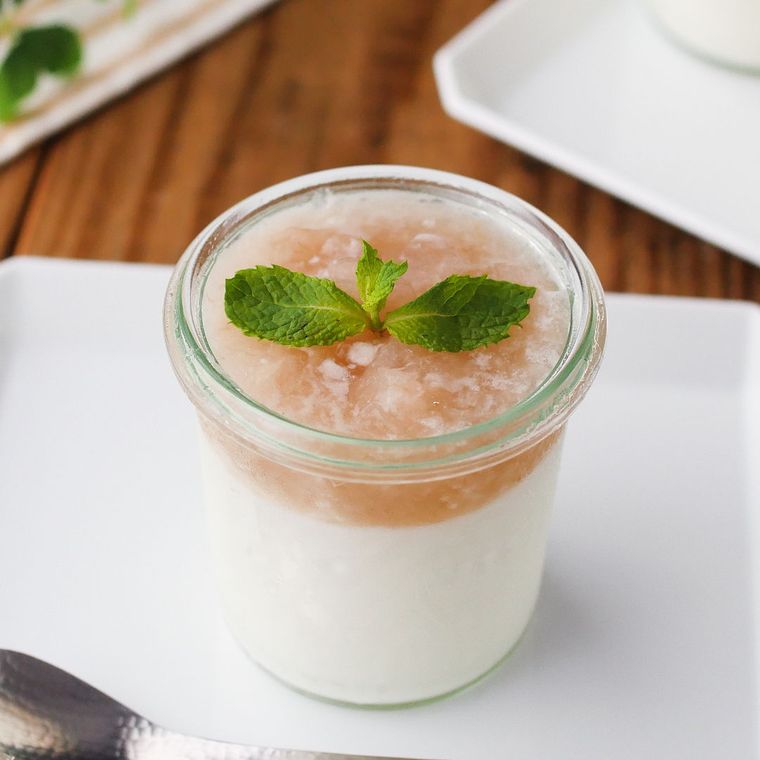 甘さすっきり。梨のヨーグルトムース