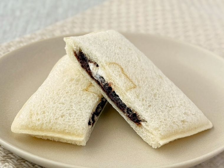 「ランチパック チョコクリーム」の断面