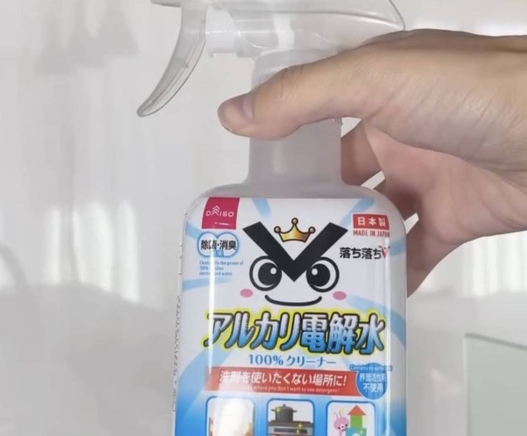 ダイソーのアルカリ電解水