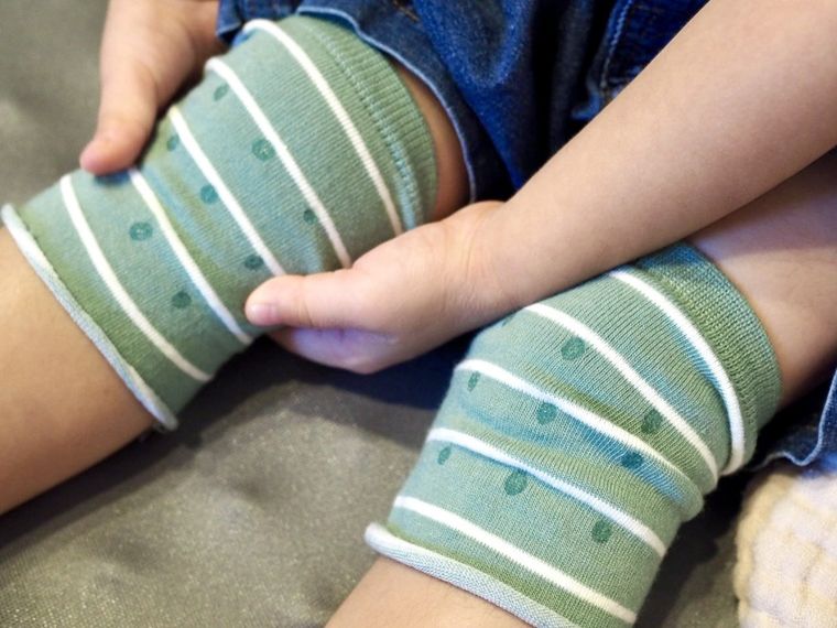 靴下で作る膝あて