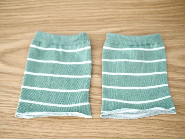 靴下で作る膝あて