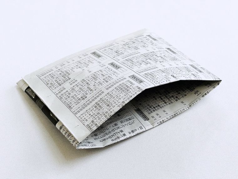 新聞紙で作った袋