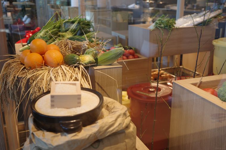 箱に入った野菜