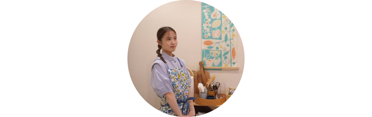 エプロンをきた女性