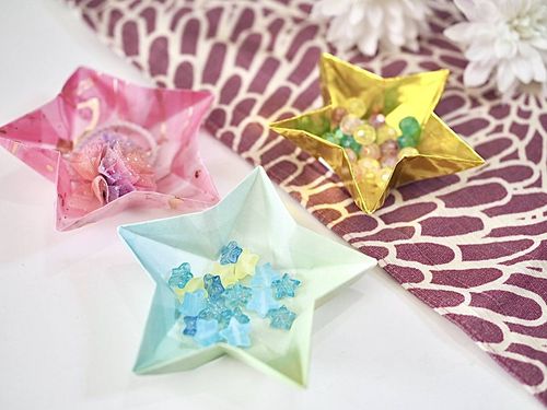 親子時間にぴったり。折り紙で七夕の星トレイを7歳の子と作ってみた