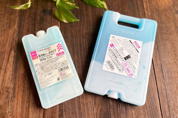 ダイソーのハードタイプ保冷剤