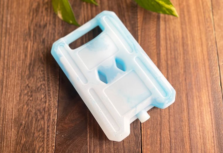 セリアの繰り返し使える保冷剤