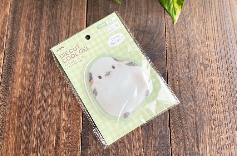 セリアのダイカットクールジェル