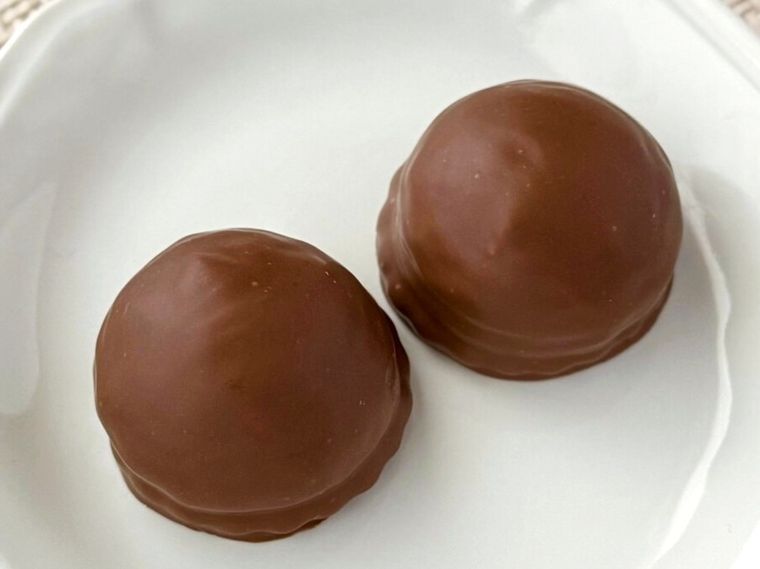 ミルカ「メロケーキ」が2個並んでいる様子
