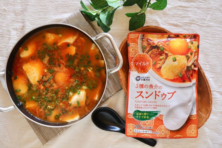 調理した3種の魚介のスンドゥブ マイルドとパッケージ