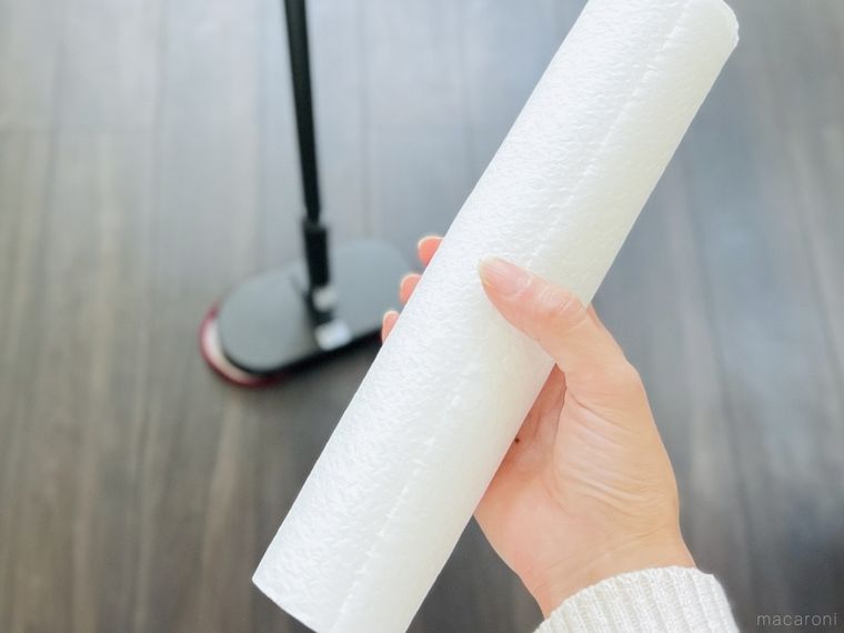 不織布キッチンタオルを手で持っている様子