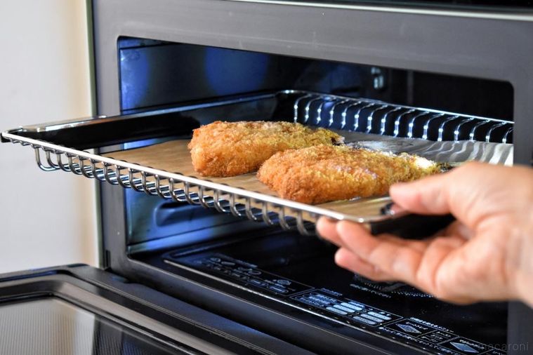 アジフライをのせたオーブンラック