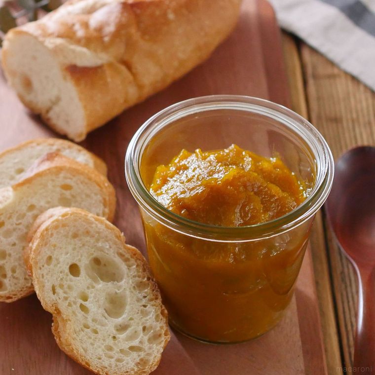 保存瓶に入ったかぼちゃジャム
