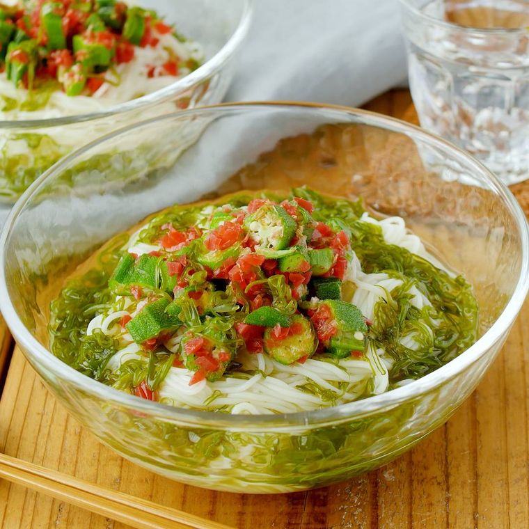 梅とオクラの白だしそうめん