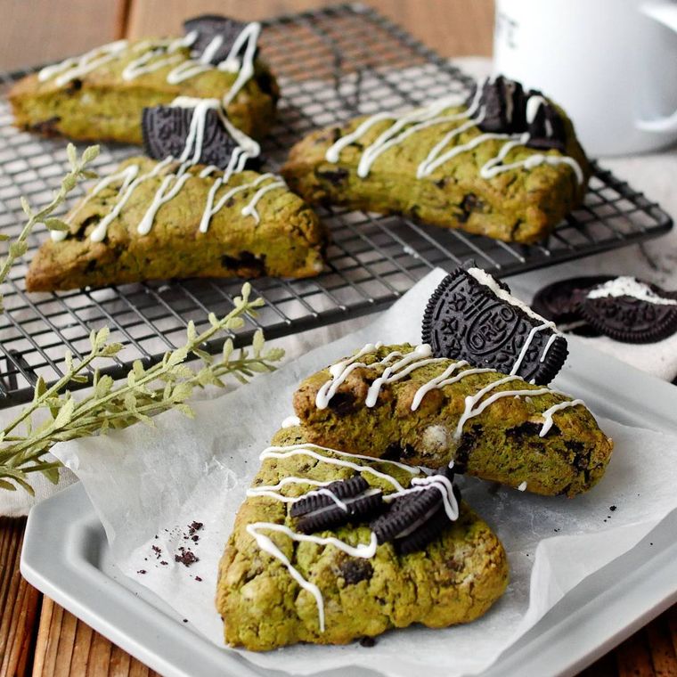 ホケミで簡単おやつ抹茶オレオスコーン