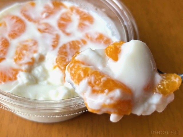 スプーンから落ちそうなくらいにやわらかいミルクプリン