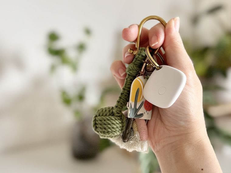 ダイソー紛失防止タグをつけたキーホルダー