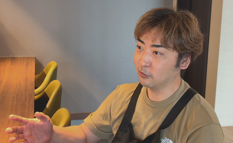 説明をする水谷さん