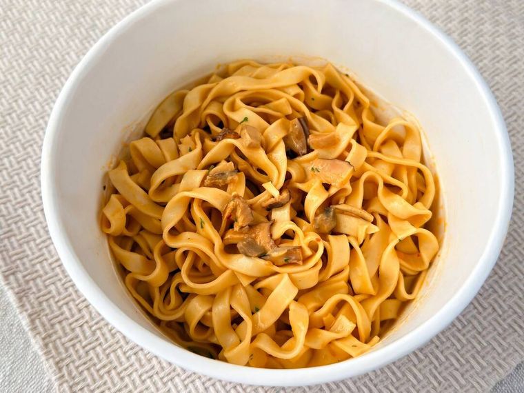 作りたてのテングル ガーリックシュリンプ パスタ