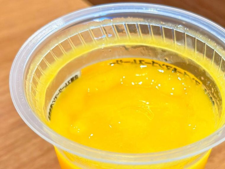 マンゴーマンゴースムージーの中身の様子