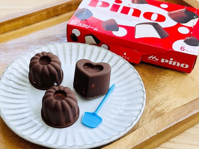 ピノの箱とピノ風のスイーツ