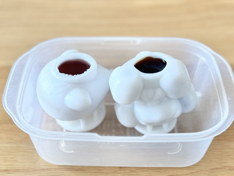 コーヒーやジュースを入れたセリアの製氷型