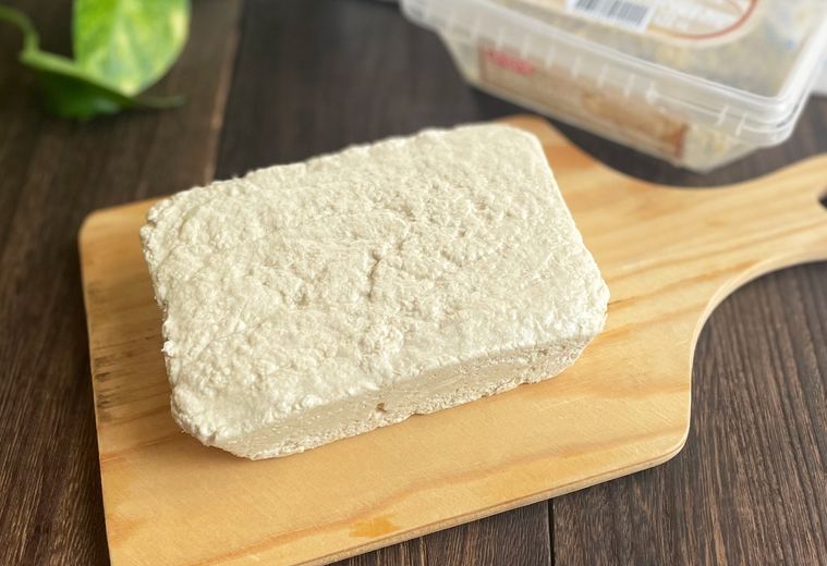 パッケージから取り出した業務スーパーハルヴァ