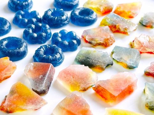 セリアで琥珀糖ミックス粉を発見キラキラ宝石風も作れて感動。作り方を徹底レビュー