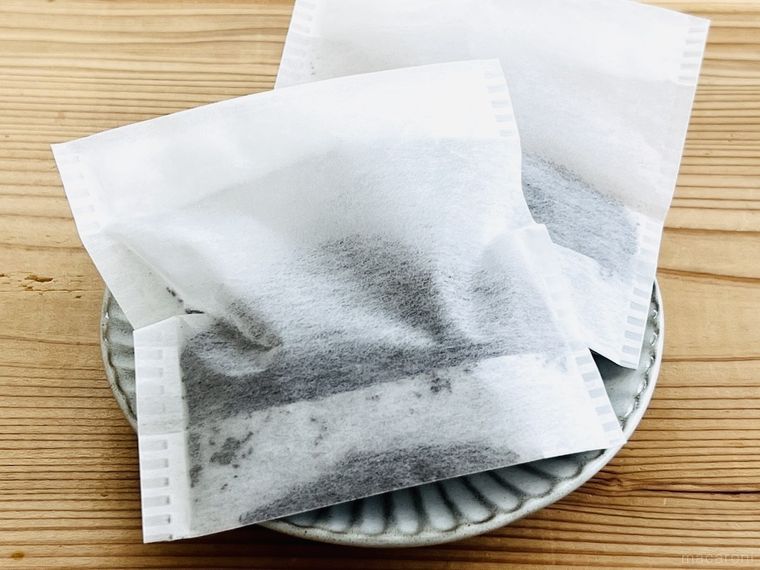 水出しコーヒー用フィルターにコーヒー粉を入れた様子