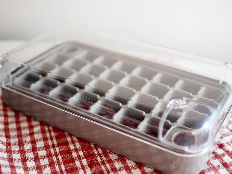 3COINSワンプッシュ製氷機