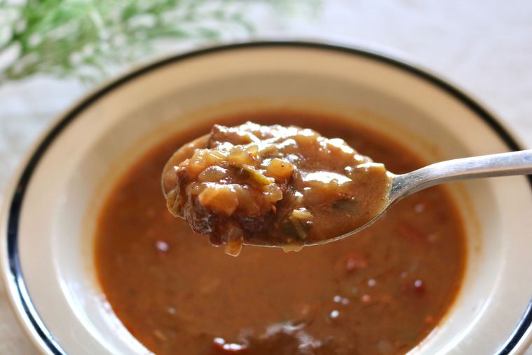 野菜のコクの一体感を楽しむオクラのトマト煮込み