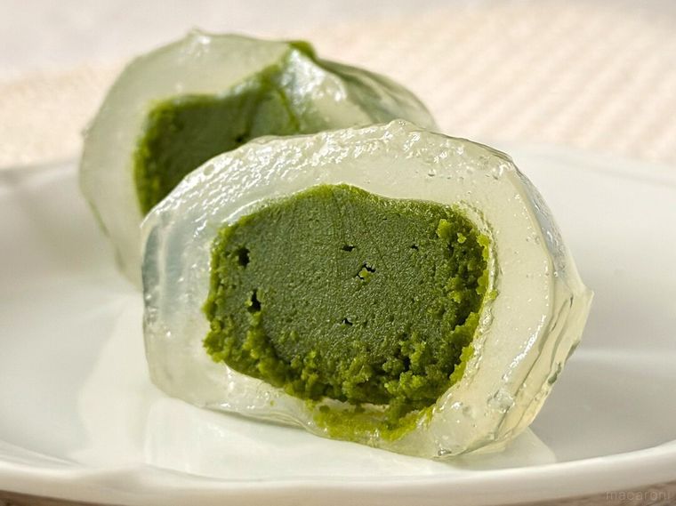 「ひやもち水まんじゅう 宇治抹茶あん」の断面