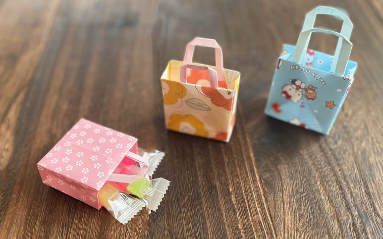 折り紙で作ったトートバッグ