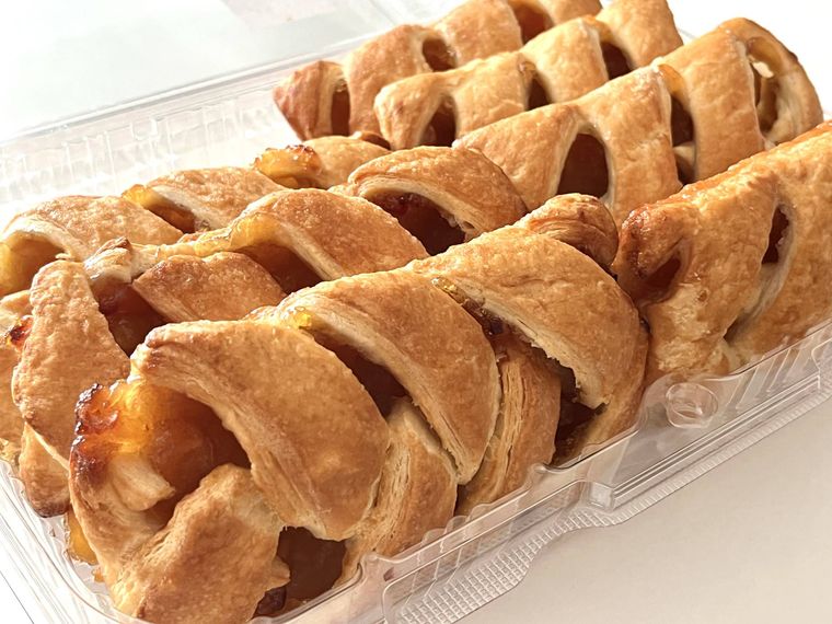 パッケージの蓋を開けたアップルシュトルーデル