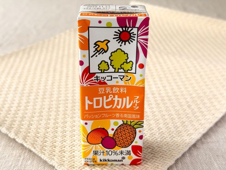 豆乳飲料 トロピカルフルーツのパッケージ