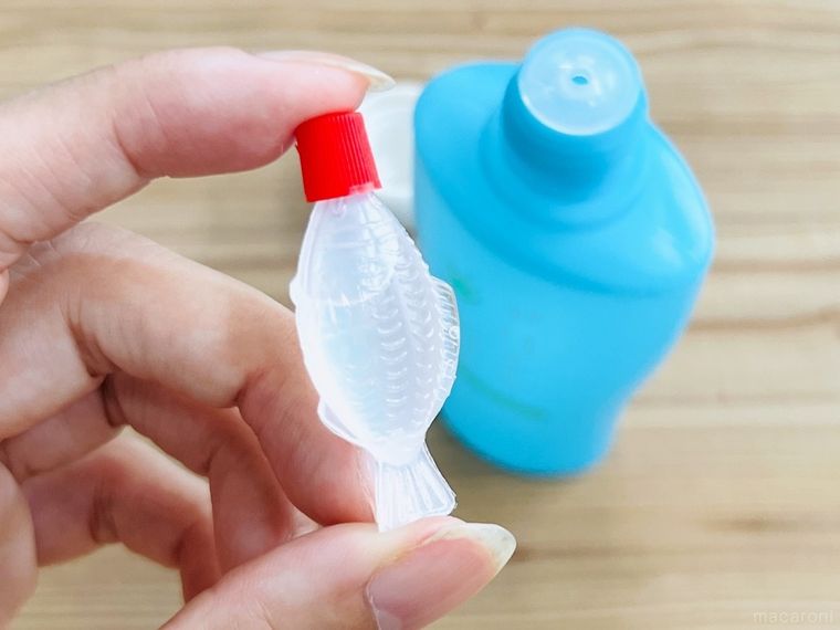 化粧水が入ったダイソーのタレビン